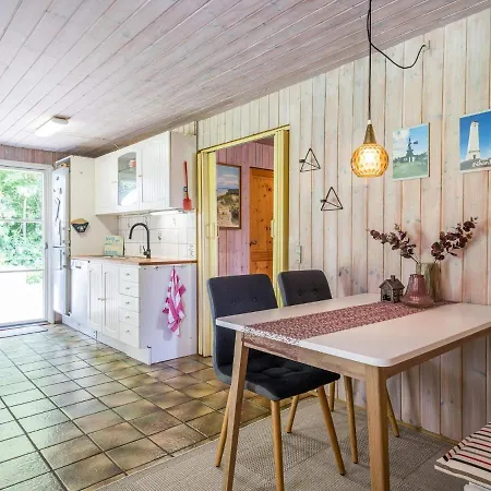 Holiday home Lxxiii *